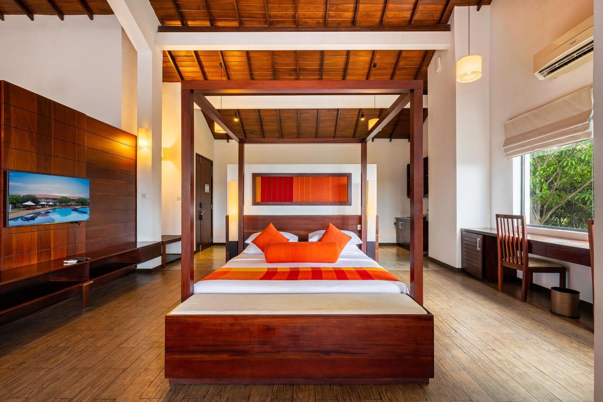The Calm Resort & Spa Passikudah Rum bild