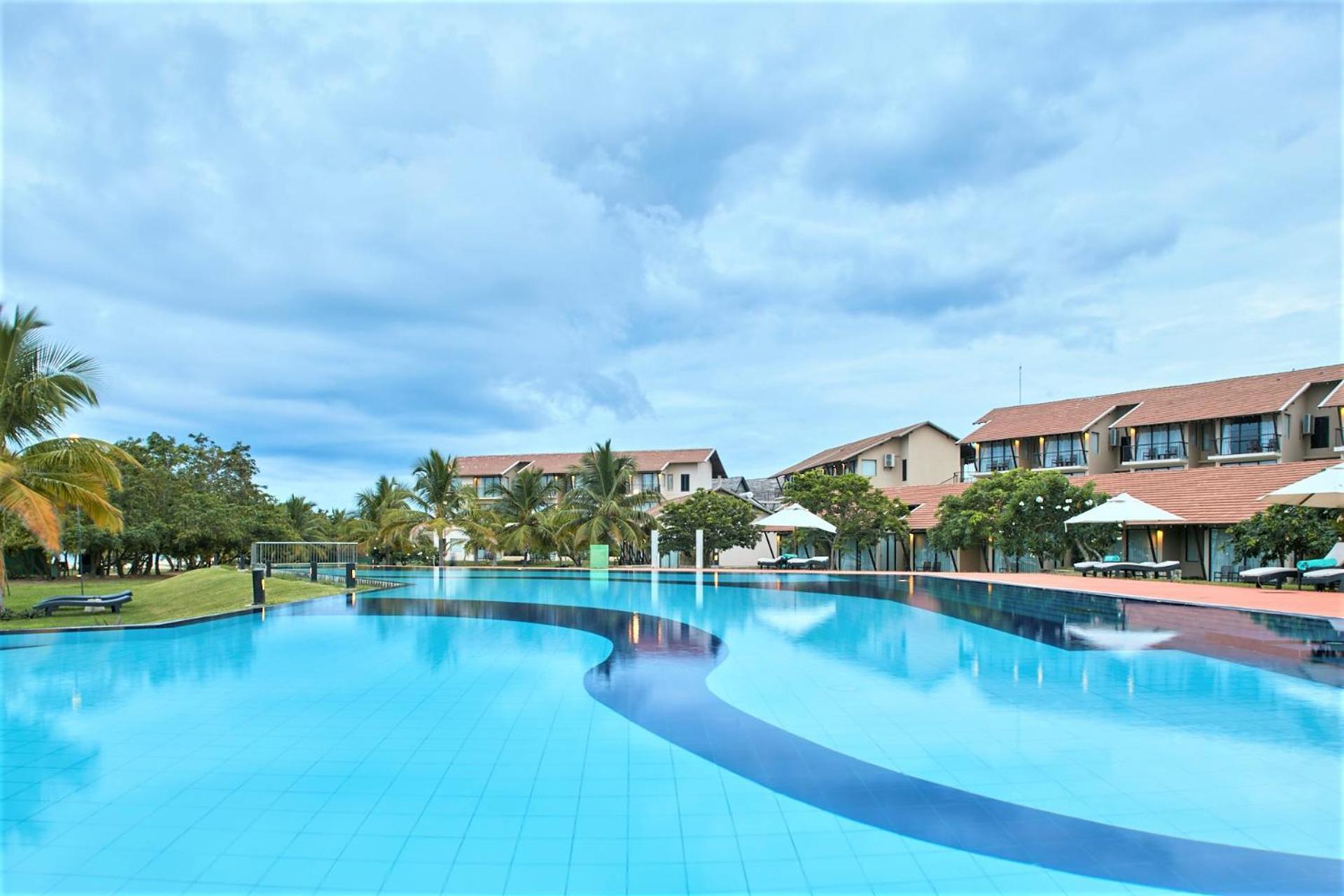 The Calm Resort & Spa Passikudah Exteriör bild