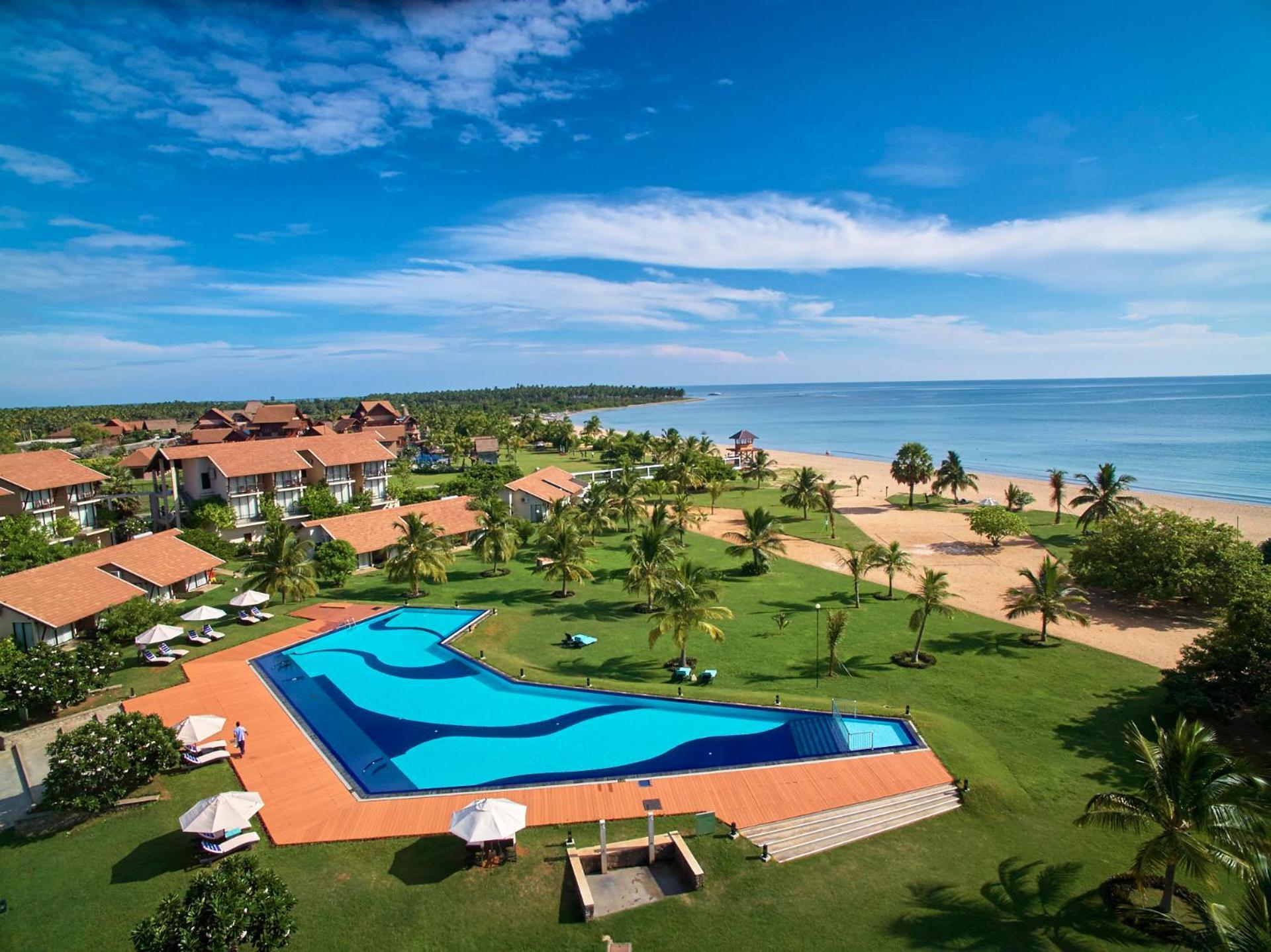 The Calm Resort & Spa Passikudah Exteriör bild